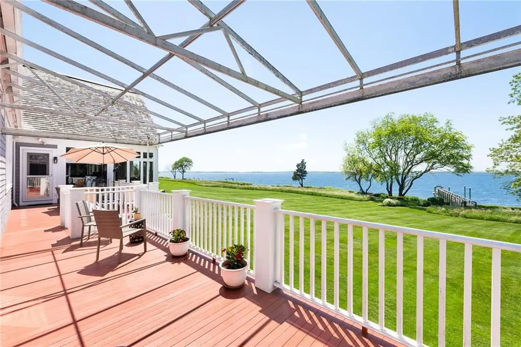 29 Reliance Drive Bristol RI 02809