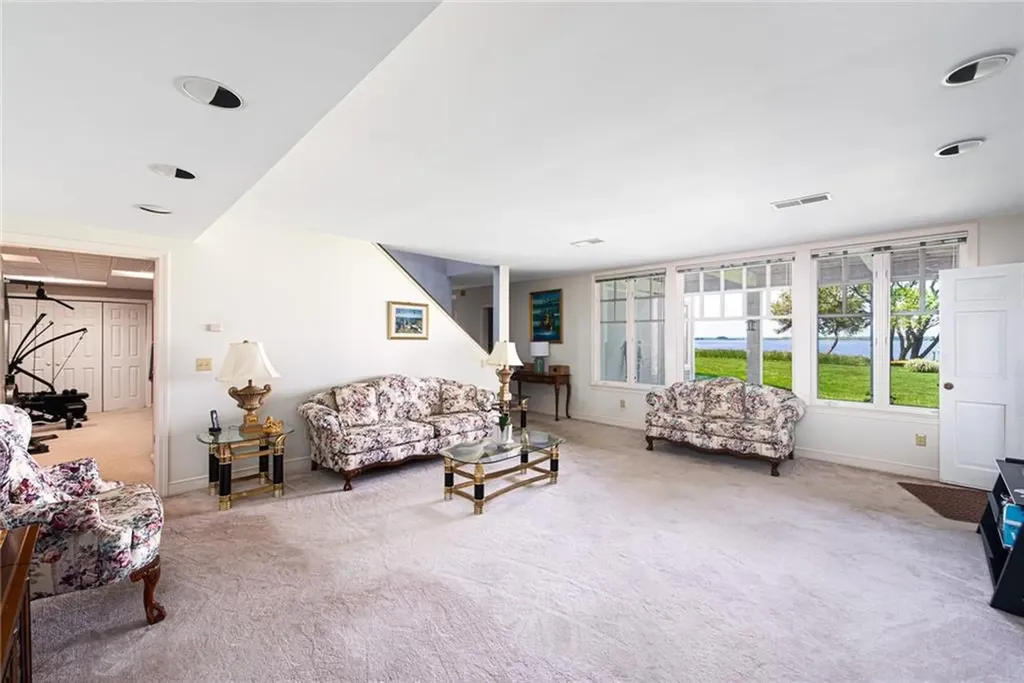 29 Reliance Drive Bristol RI 02809