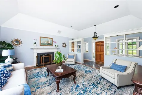 29 Reliance Drive Bristol RI 02809