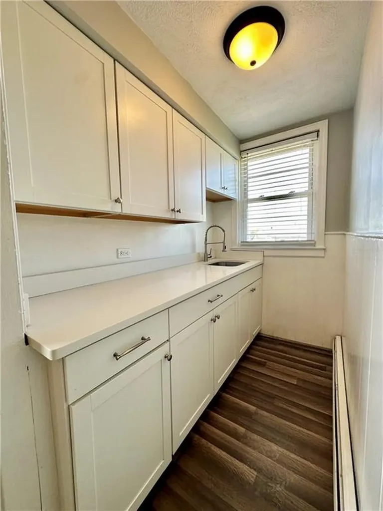 834 Central Avenue Pawtucket RI 02861