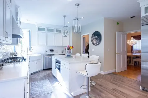 40 Suffolk Way Lincoln RI 02865
