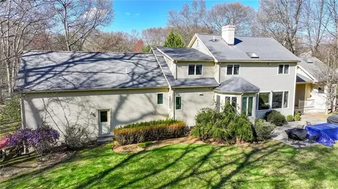 40 Suffolk Way Lincoln RI 02865