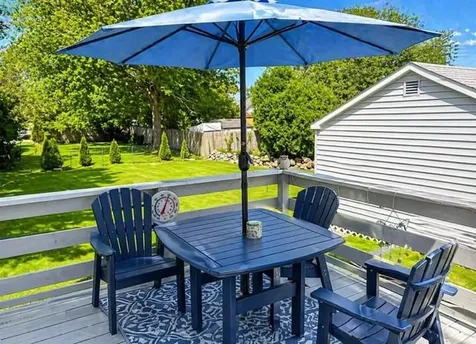 65 Maple Avenue Middletown RI 02842