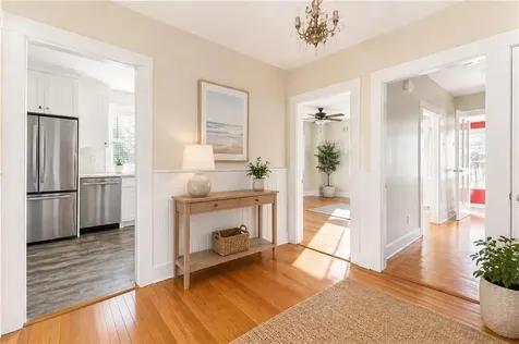 65 Maple Avenue Middletown RI 02842