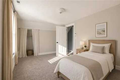65 Maple Avenue Middletown RI 02842