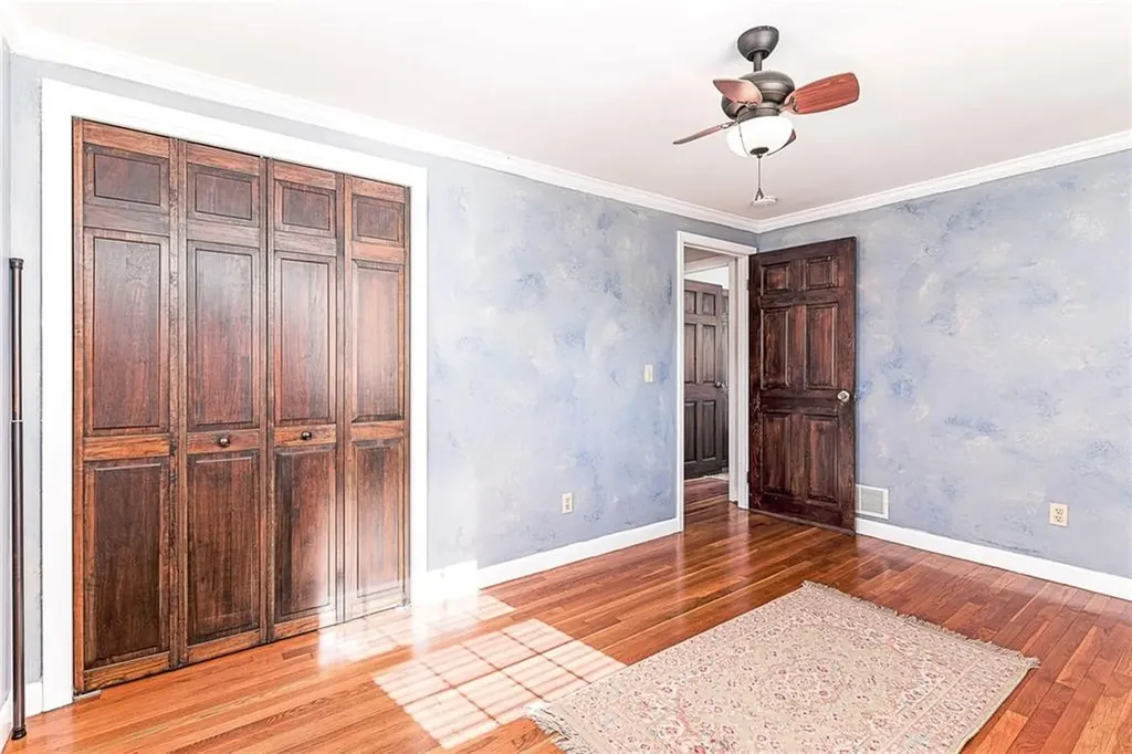 8 Gillooly Drive Warwick RI 02888
