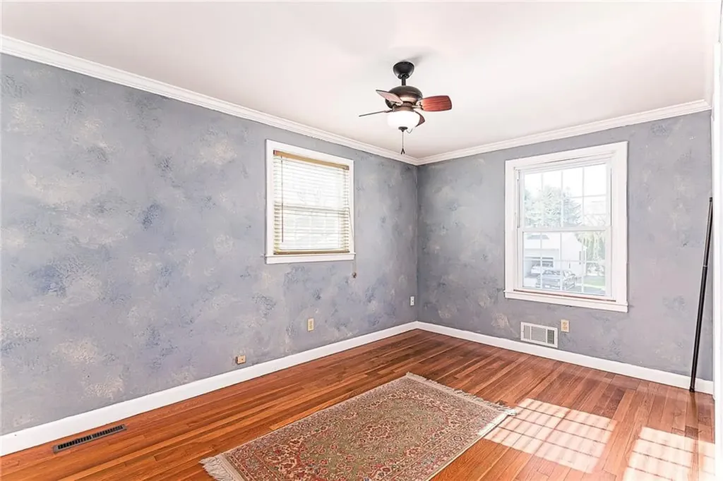 8 Gillooly Drive Warwick RI 02888