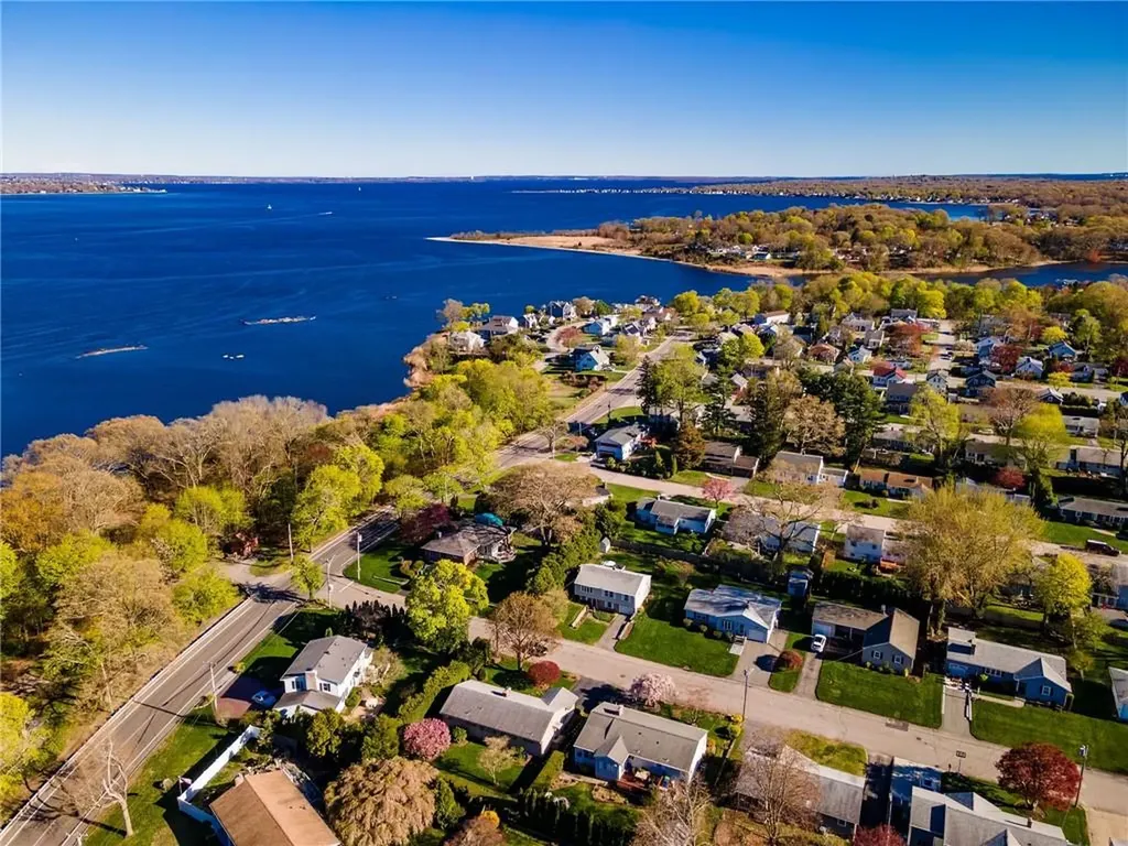 8 Gillooly Drive Warwick RI 02888