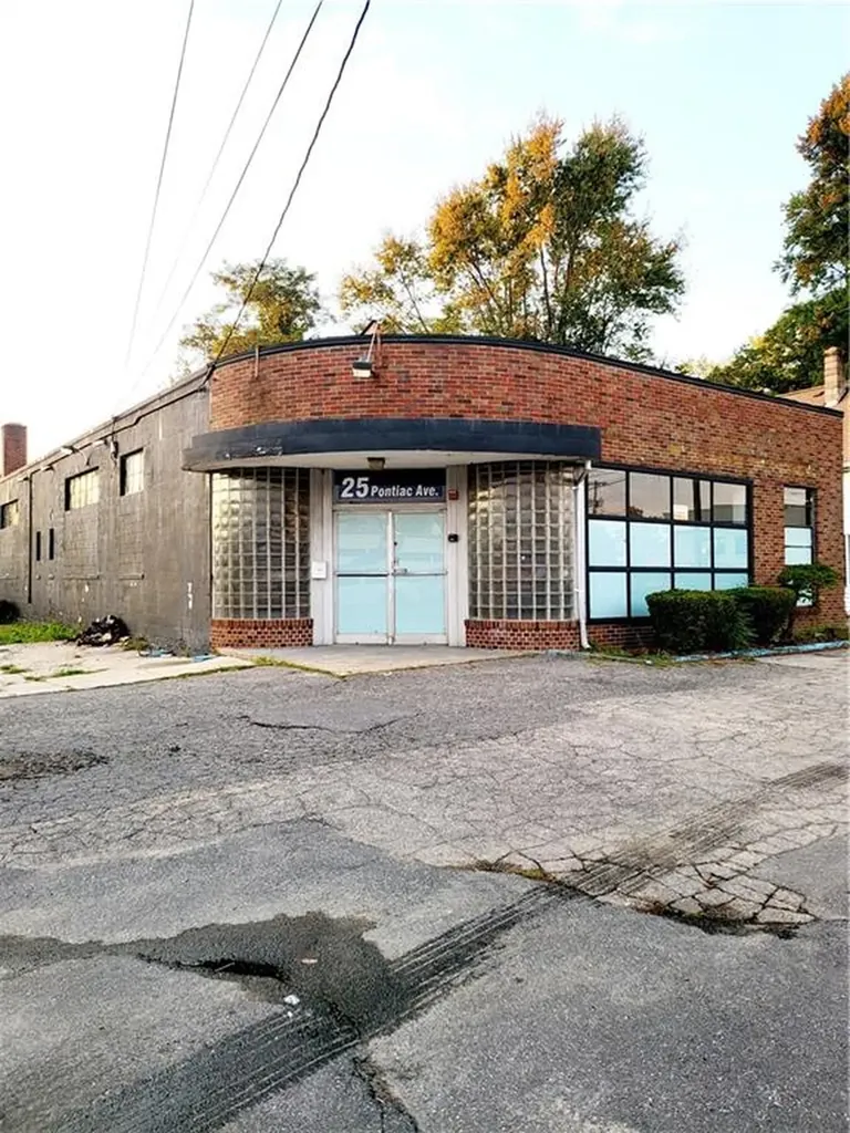 25 Pontiac Avenue Providence RI 02907