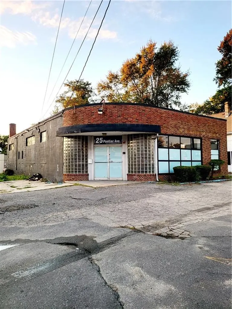 25 Pontiac Avenue Providence RI 02907