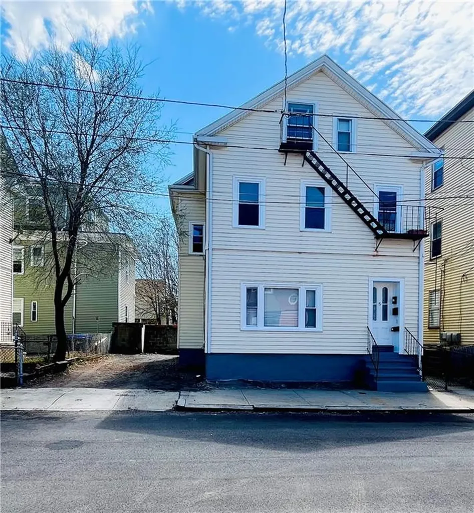 5 Lee Street Providence RI 02903