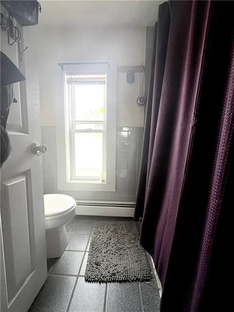 5 Lee Street Providence RI 02903