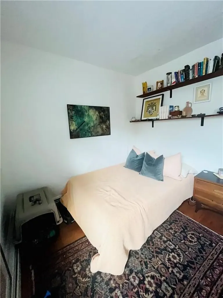 5 Lee Street Providence RI 02903