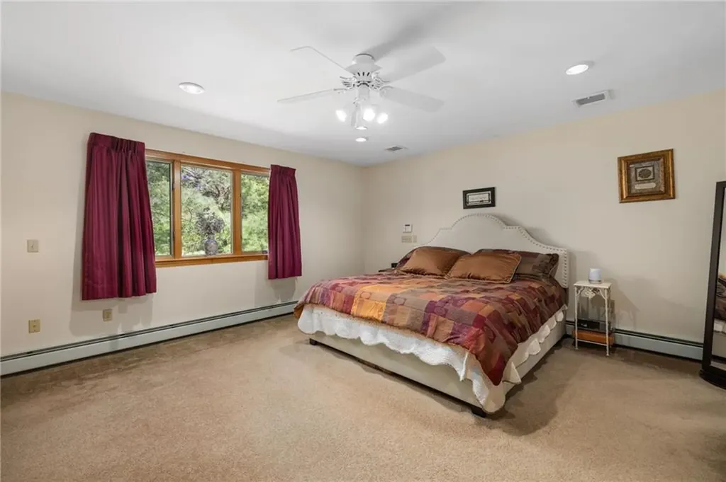 10 Oak Hill Road Scituate RI 02831