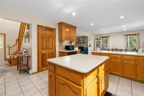 10 Oak Hill Road Scituate RI 02831