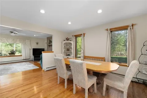 10 Oak Hill Road Scituate RI 02831