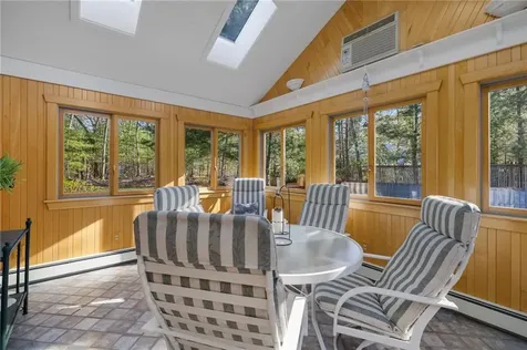10 Oak Hill Road Scituate RI 02831