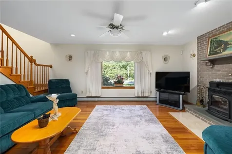 10 Oak Hill Road Scituate RI 02831