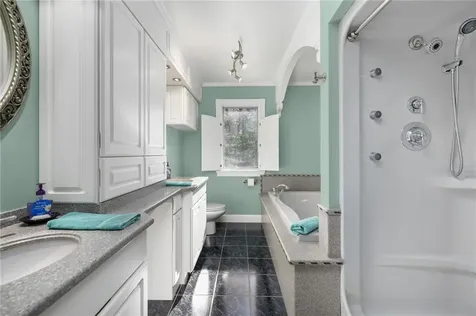 10 Oak Hill Road Scituate RI 02831