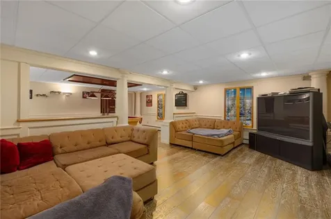 10 Oak Hill Road Scituate RI 02831