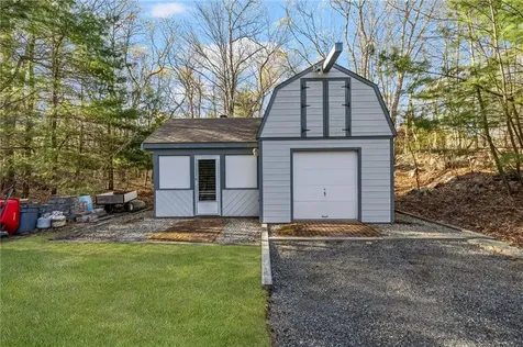 10 Oak Hill Road Scituate RI 02831