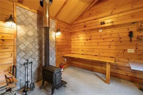 10 Oak Hill Road Scituate RI 02831