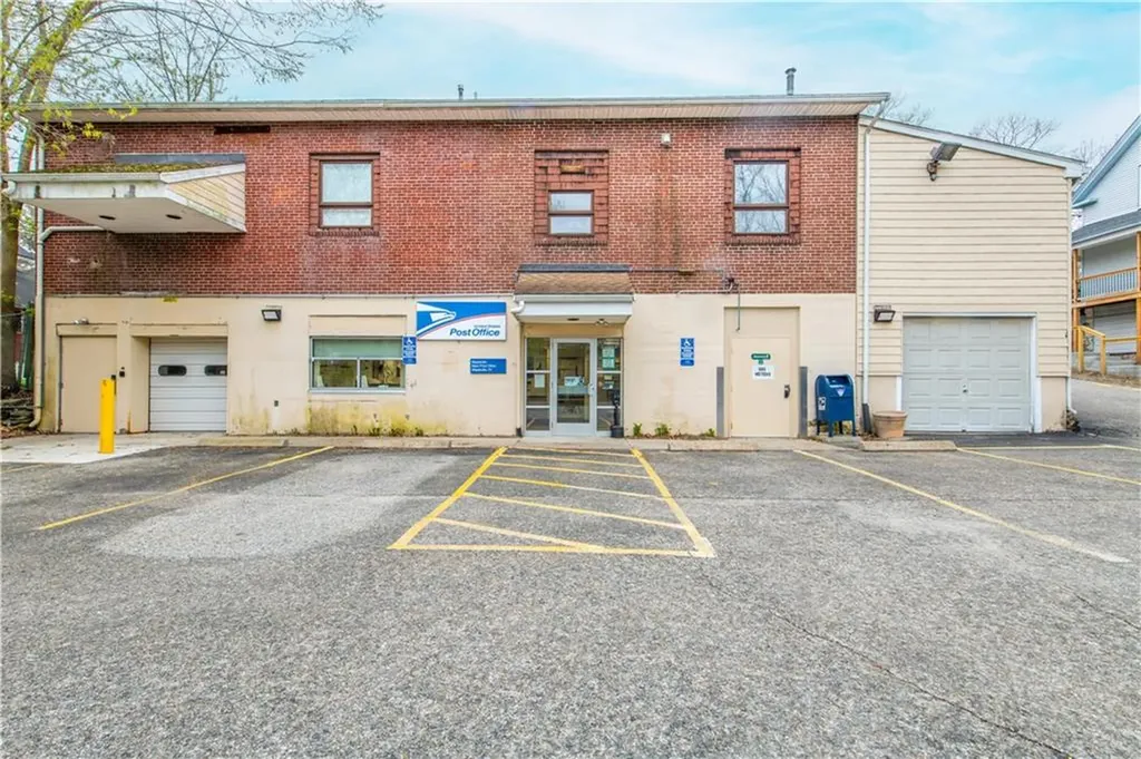 963 969 Victory Highway Burrillville RI 02839
