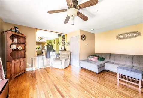 12 Abbey Lane Foster RI 02825