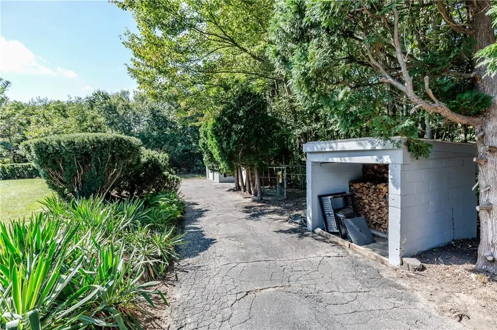 15 Golden View Drive Johnston RI 02919