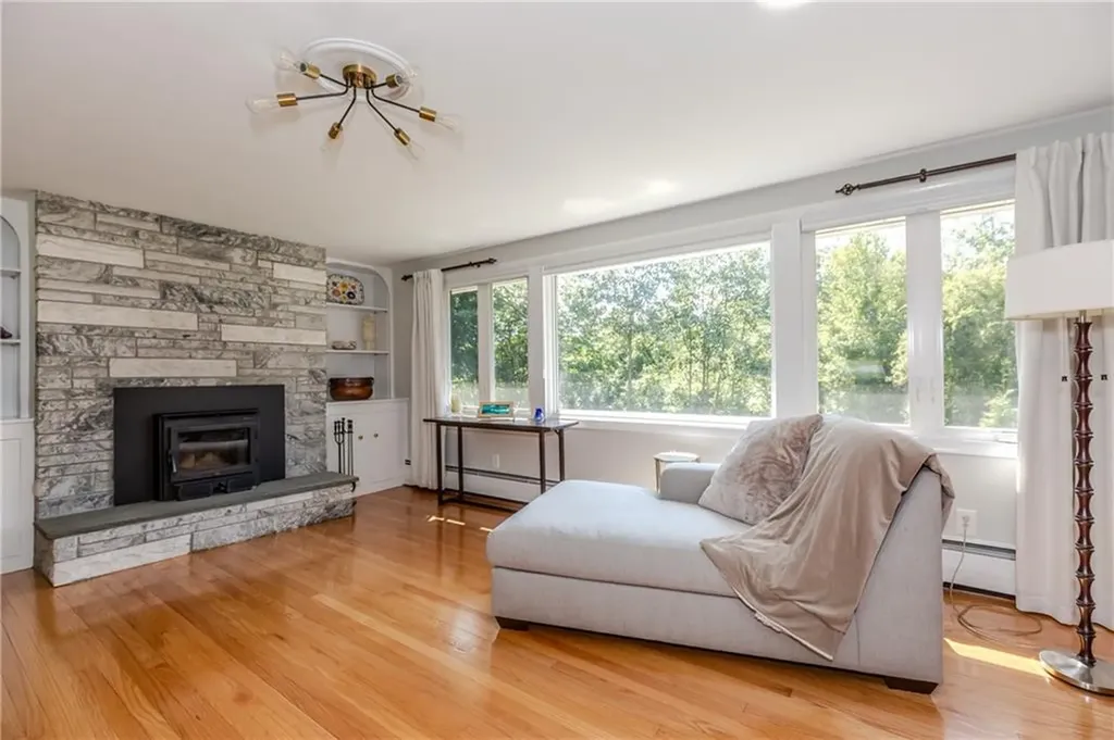 15 Golden View Drive Johnston RI 02919