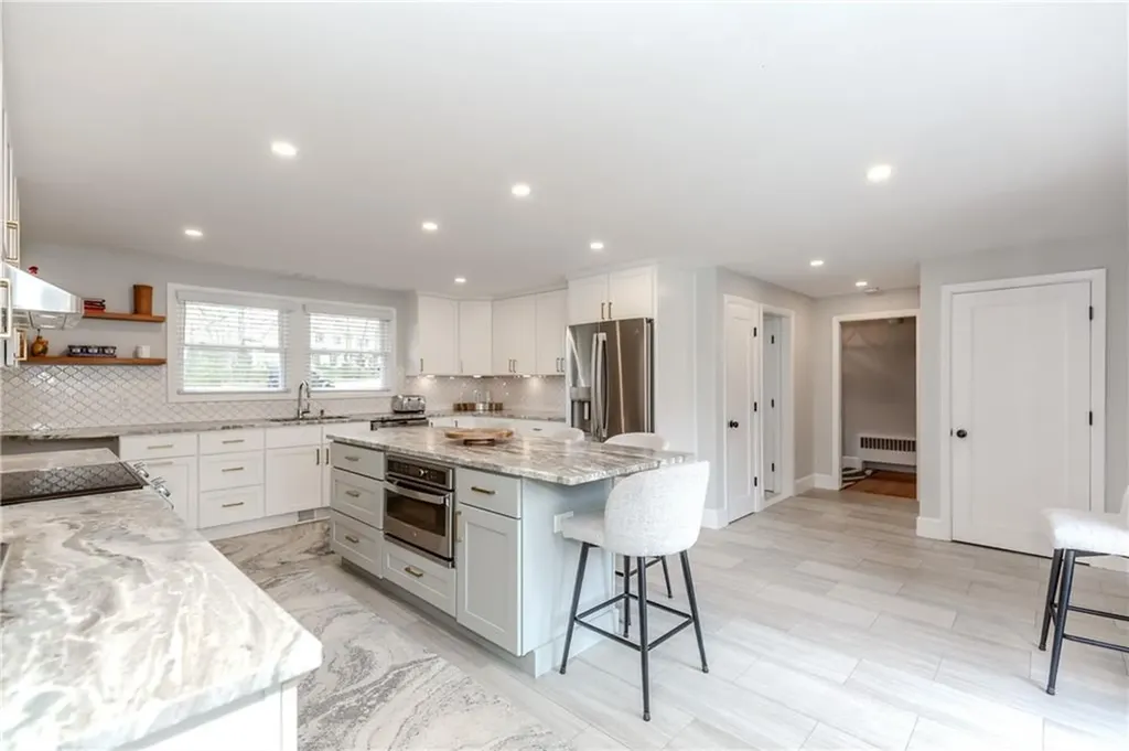 15 Golden View Drive Johnston RI 02919