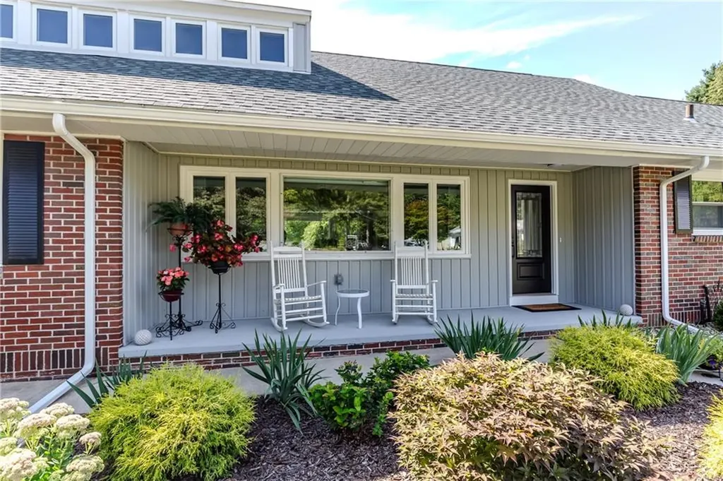 15 Golden View Drive Johnston RI 02919
