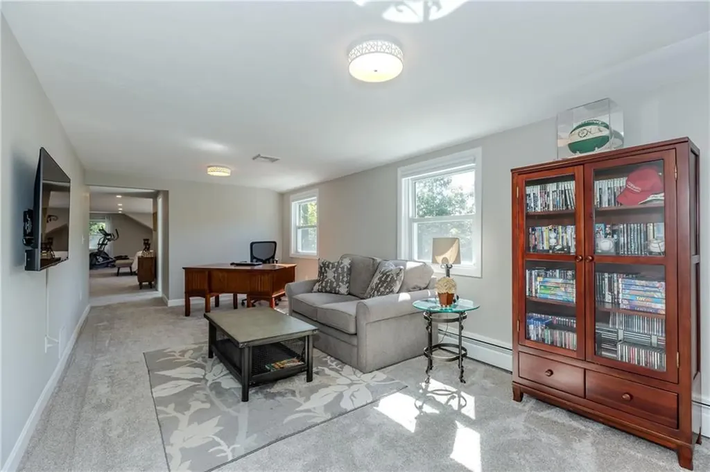 15 Golden View Drive Johnston RI 02919