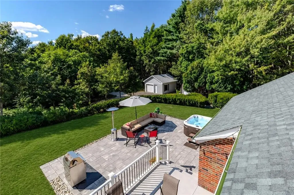 15 Golden View Drive Johnston RI 02919