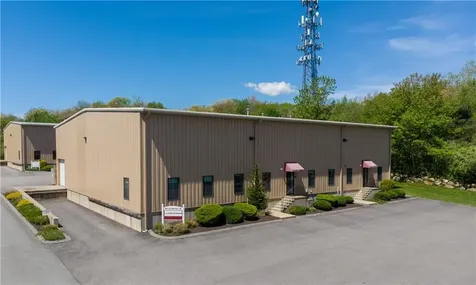 376 Dry Bridge Road North Kingstown RI 02852