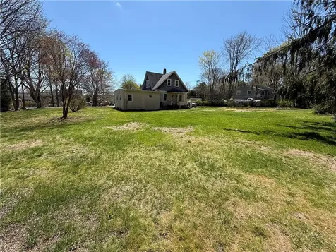 35 Highland Avenue South Kingstown RI 02879