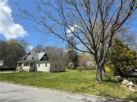 35 Highland Avenue South Kingstown RI 02879