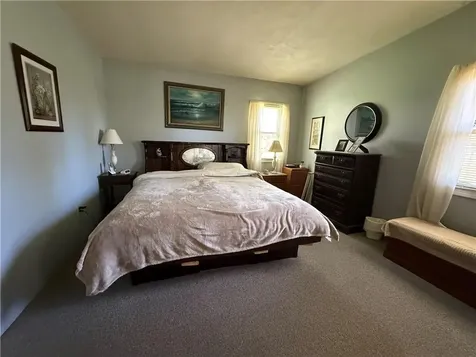 35 Highland Avenue South Kingstown RI 02879