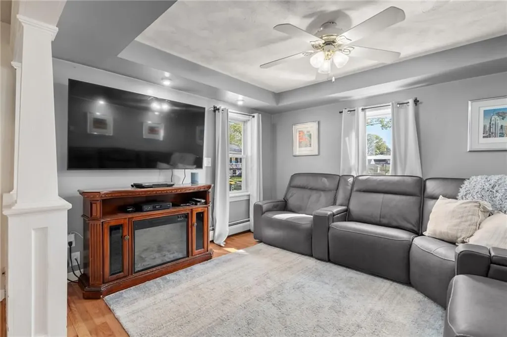 16 Elizabeth Avenue Smithfield RI 02917