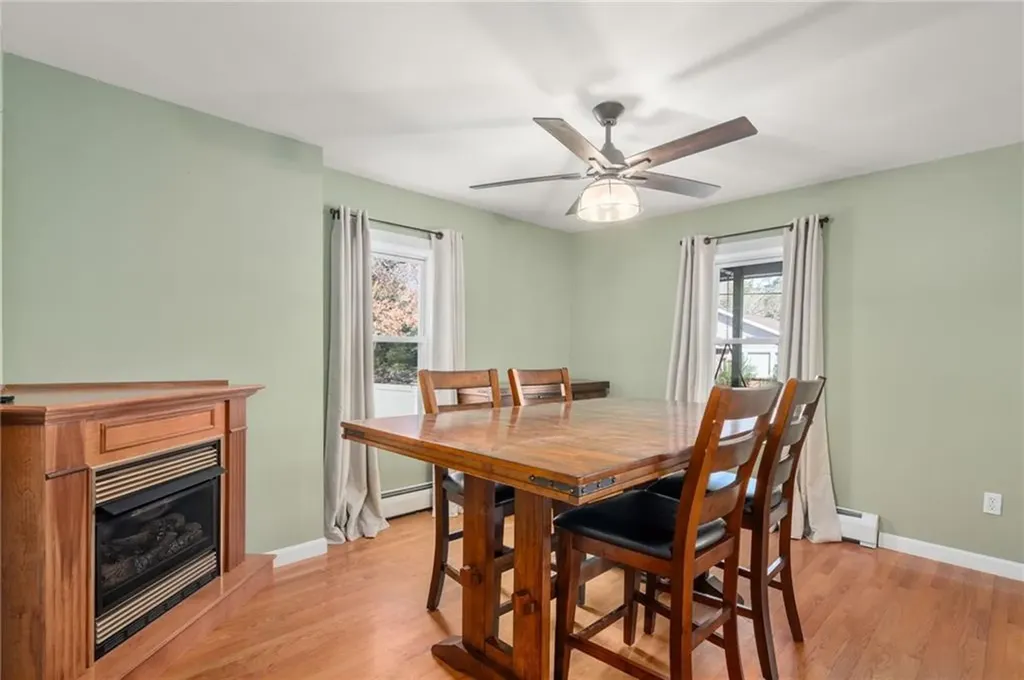 16 Elizabeth Avenue Smithfield RI 02917