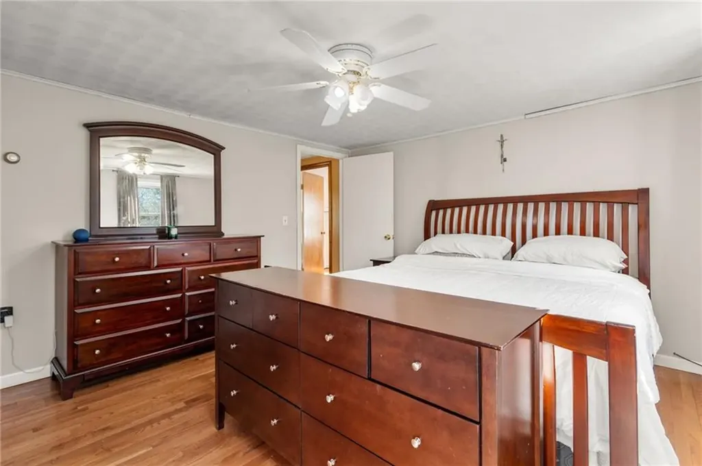 16 Elizabeth Avenue Smithfield RI 02917