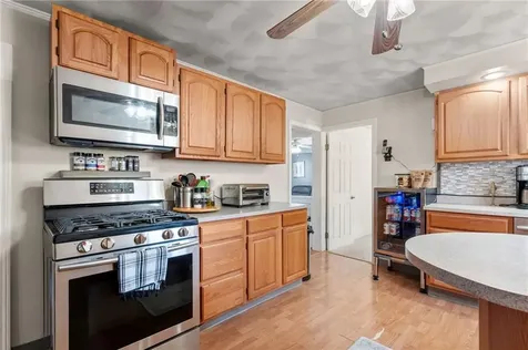 16 Elizabeth Avenue Smithfield RI 02917