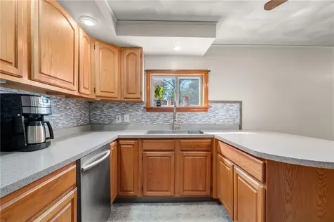 16 Elizabeth Avenue Smithfield RI 02917