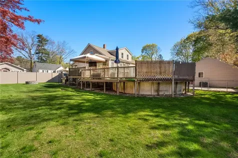 16 Elizabeth Avenue Smithfield RI 02917