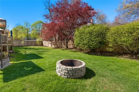 16 Elizabeth Avenue Smithfield RI 02917