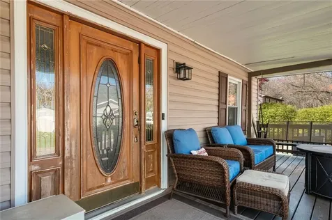 16 Elizabeth Avenue Smithfield RI 02917