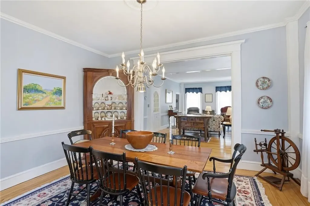 693 Hope Street Bristol RI 02809