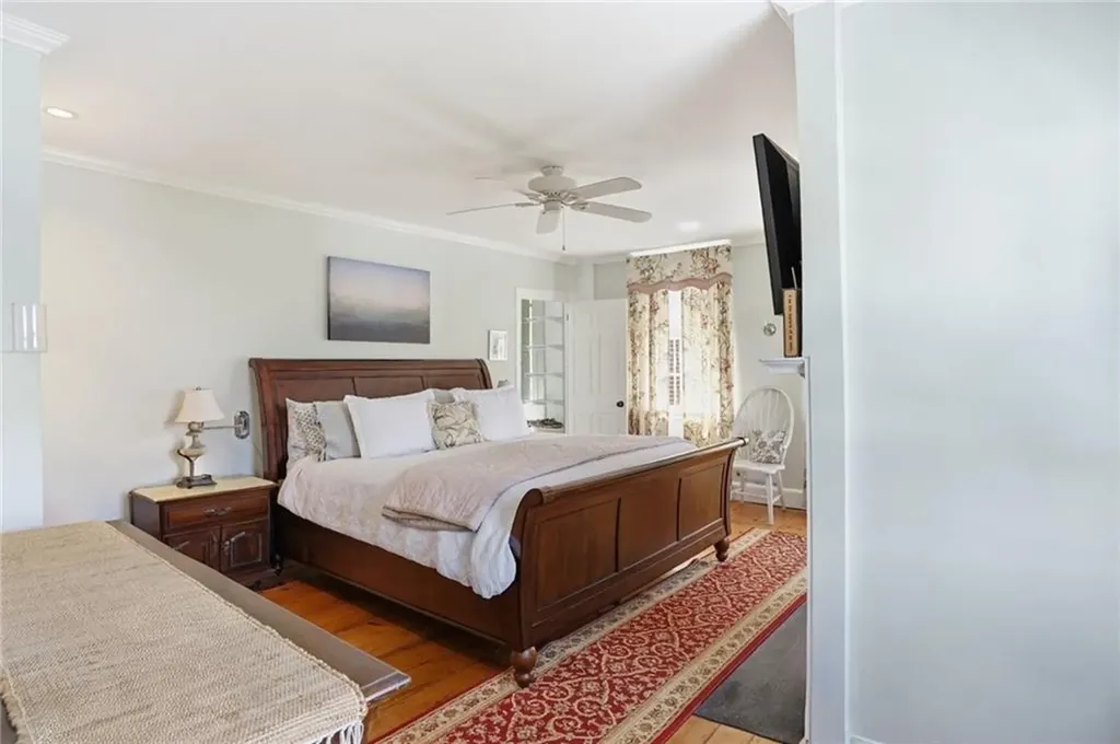 693 Hope Street Bristol RI 02809