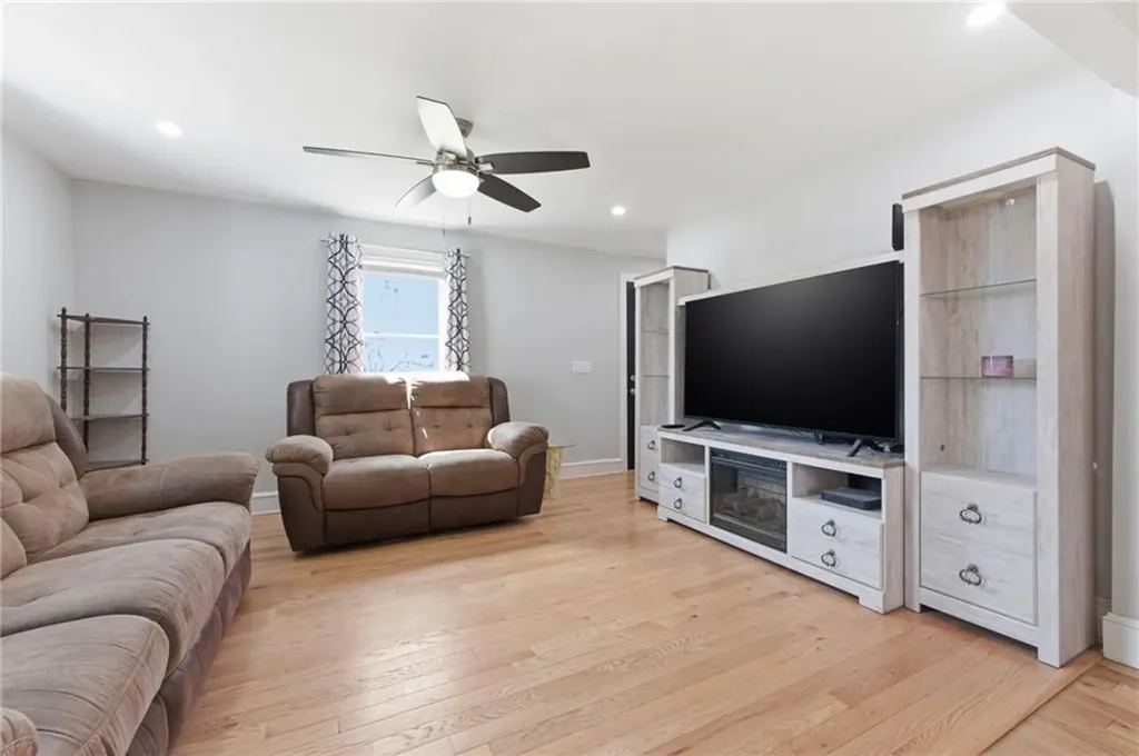 4 Angela Court North Providence RI 02904