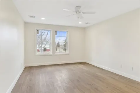 24 Blackburn Street Warwick RI 02886